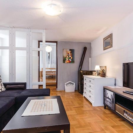 Amazing Apartment In Novi Vinodolski With Wifi Kültér fotó