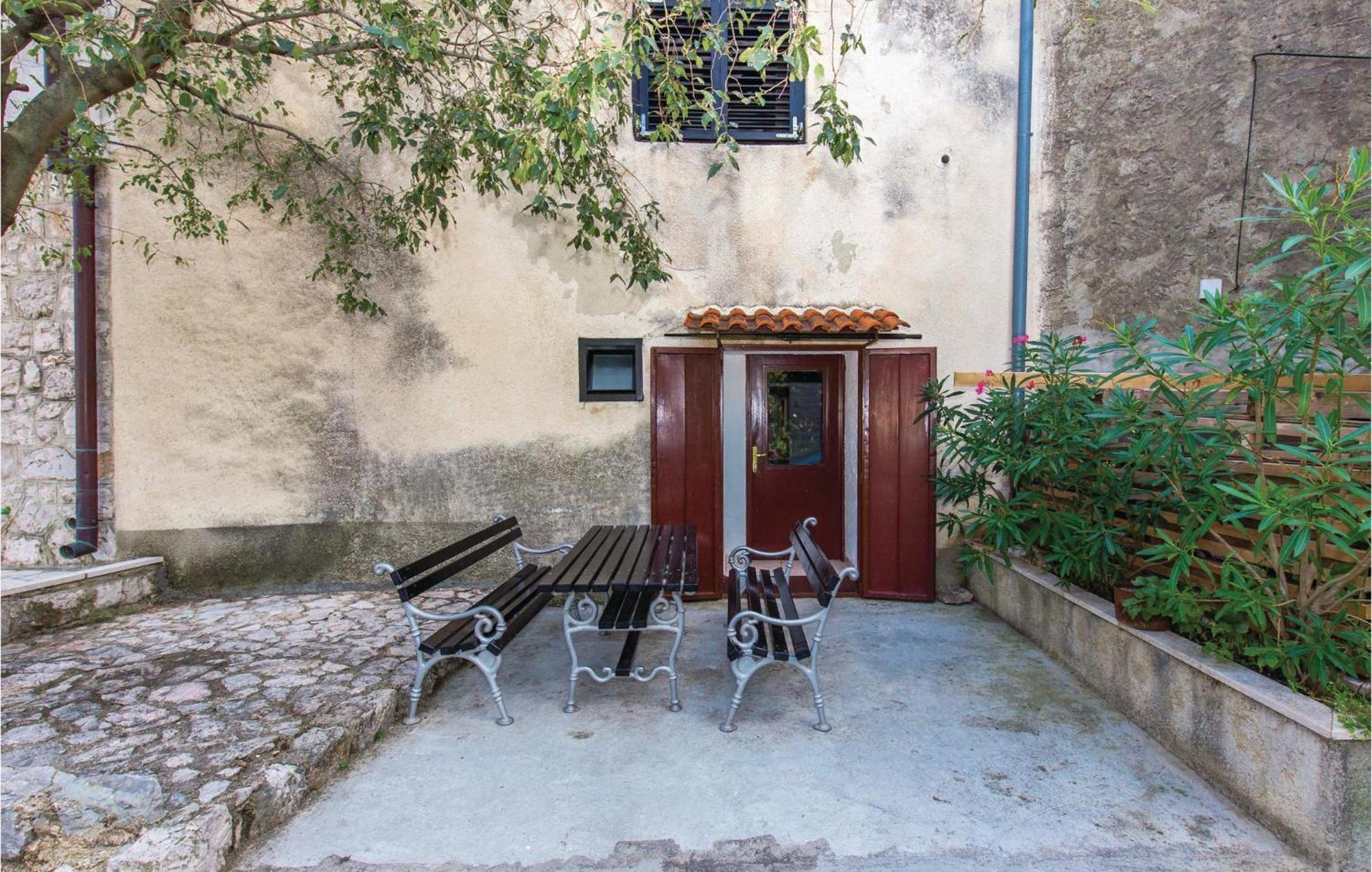 Amazing Apartment In Novi Vinodolski With Wifi Kültér fotó